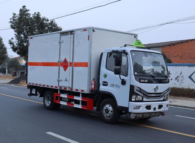 HLW5075XRYEQ6型易燃液體廂式運輸車